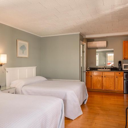 Eagle House Motel Рокпорт Екстериор снимка